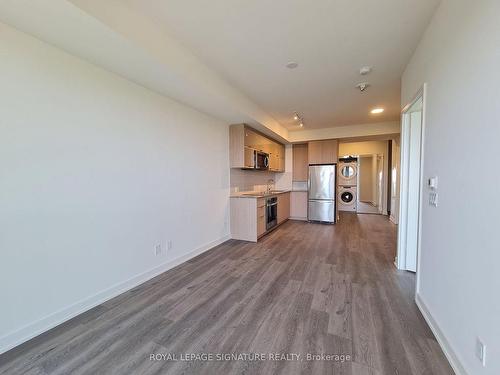 1001-10 Deerlick Crt, Toronto, ON - Indoor Photo Showing Kitchen