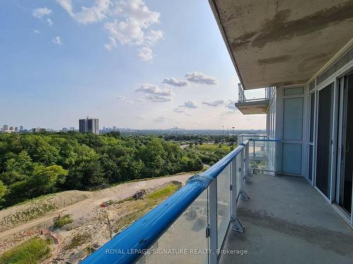 1001-10 Deerlick Crt, Toronto, ON - Outdoor With Balcony With View