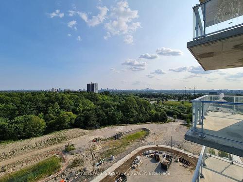 1001-10 Deerlick Crt, Toronto, ON - Outdoor With View