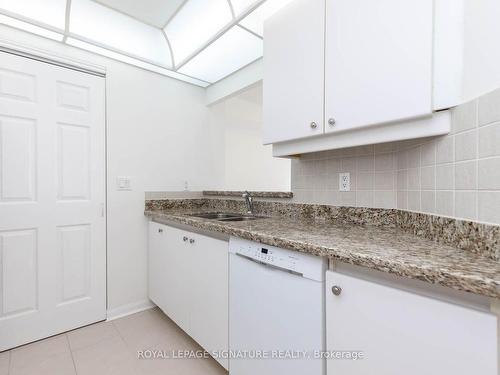 1001-88 Corporate Dr, Toronto, ON - Indoor Photo Showing Kitchen With Double Sink