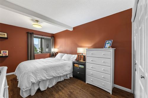 6-137 Mcgill Road, Kamloops, BC - Indoor Photo Showing Bedroom