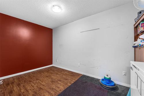 6-137 Mcgill Road, Kamloops, BC - Indoor Photo Showing Other Room