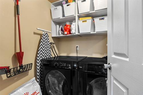 6-137 Mcgill Road, Kamloops, BC - Indoor Photo Showing Laundry Room