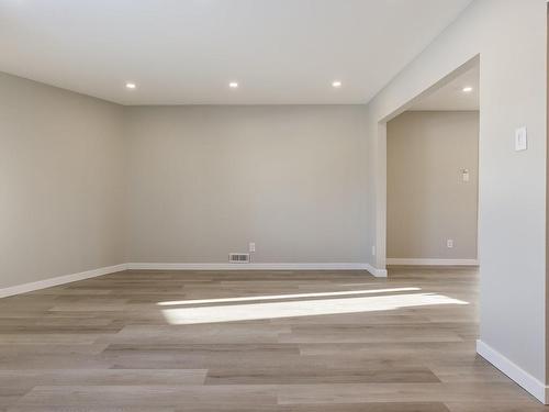 Living room - 2254 Rue De Carignan, Laval (Vimont), QC - Indoor Photo Showing Other Room