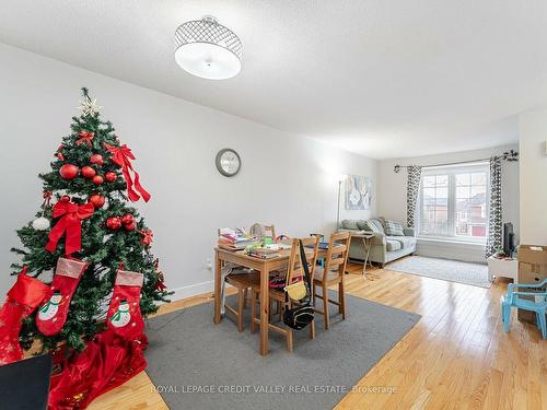 7127 Fairmeadow Cres, Mississauga, ON - Indoor