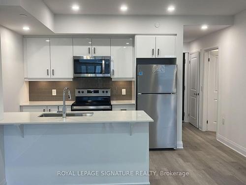 315-1936 Rymal Rd E, Hamilton, ON - Indoor Photo Showing Kitchen With Stainless Steel Kitchen With Upgraded Kitchen