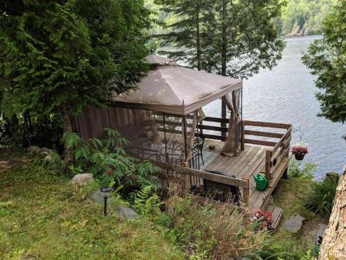 Waterfront - 2697 Route 323 N., Amherst, QC - Outdoor