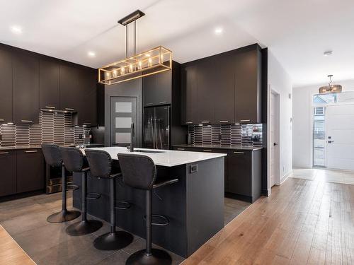 Cuisine - 1885 Rue Bellerive, Saint-Jean-Sur-Richelieu, QC - Indoor Photo Showing Kitchen With Upgraded Kitchen