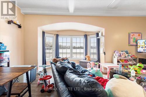 244 Ashley Street, Belleville, ON - Indoor