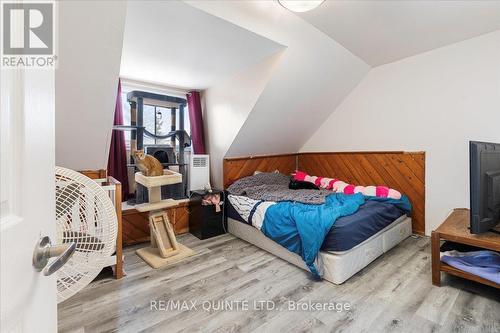 244 Ashley Street, Belleville, ON - Indoor Photo Showing Bedroom