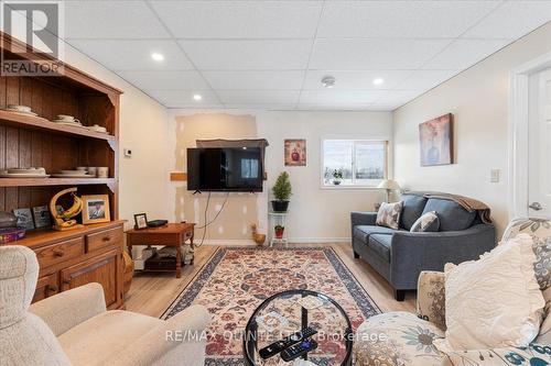 244 Ashley Street, Belleville, ON - Indoor Photo Showing Living Room