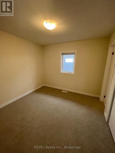 219 Vanilla Trail, Thorold (560 - Rolling Meadows), ON - Indoor Photo Showing Other Room