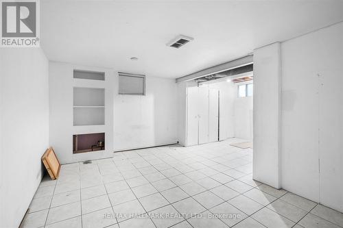 86 Thursfield Crescent, Toronto, ON - Indoor Photo Showing Other Room