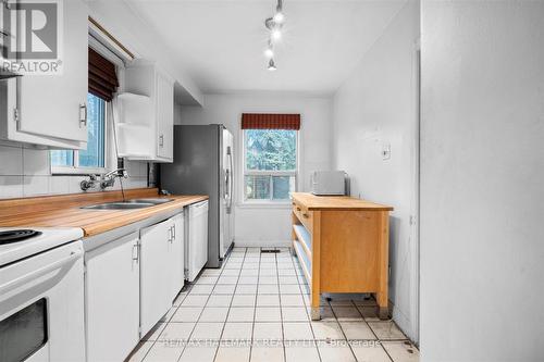 86 Thursfield Crescent, Toronto, ON - Indoor Photo Showing Kitchen With Double Sink