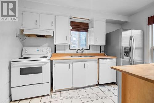 86 Thursfield Crescent, Toronto, ON - Indoor Photo Showing Kitchen With Double Sink