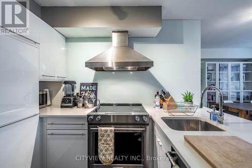 4105 - 41 Sudbury Street, Toronto, ON - Indoor Photo Showing Kitchen