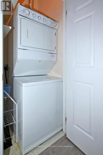 614 - 980 Yonge Street, Toronto, ON - Indoor Photo Showing Laundry Room