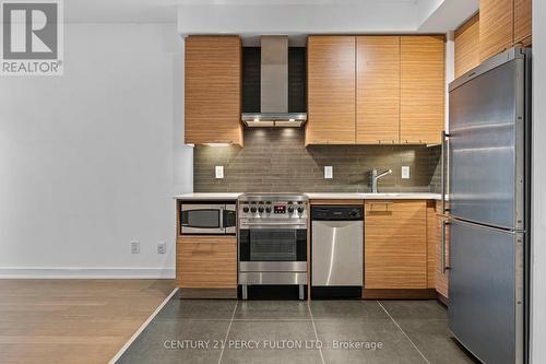 1102 - 1 Market Street, Toronto, ON - Indoor Photo Showing Kitchen With Stainless Steel Kitchen