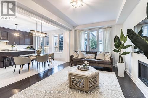 61 Ash Hill Avenue, Caledon, ON - Indoor Photo Showing Living Room