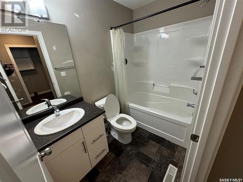 2319 St. George Avenue, Saskatoon, SK - Indoor Photo Showing Bathroom