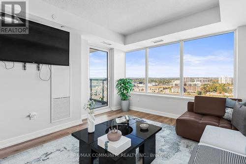 1509 - 1455 Celebration Drive, Pickering, ON - Indoor Photo Showing Living Room