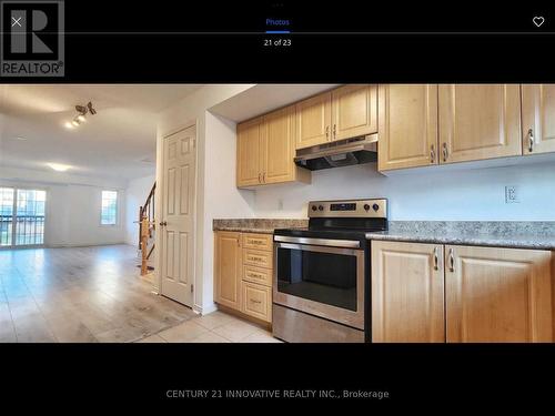 2625 Eaglesham Path, Oshawa, ON - Indoor Photo Showing Kitchen