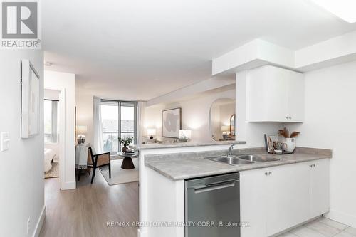 404 - 1733 Queen Street E, Toronto, ON - Indoor Photo Showing Kitchen With Double Sink