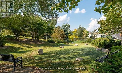 1108 - 350 Red Maple Road, Richmond Hill, ON - Outdoor