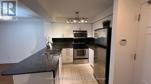 1108 - 350 Red Maple Road, Richmond Hill, ON - Indoor Photo Showing Kitchen With Stainless Steel Kitchen With Double Sink