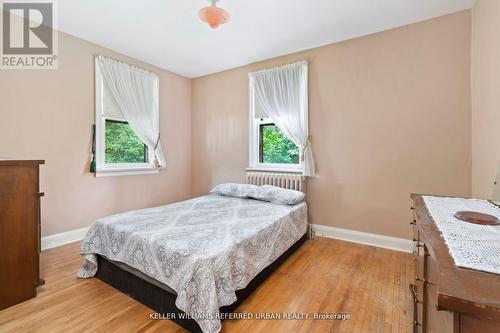 42 Thirty Eighth Street, Toronto, ON - Indoor Photo Showing Bedroom