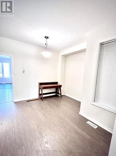 9 Ridgegate Crescent, Halton Hills, ON - Indoor Photo Showing Other Room