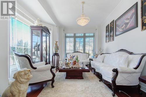 53 Chalkfarm Crescent, Brampton, ON - Indoor Photo Showing Living Room