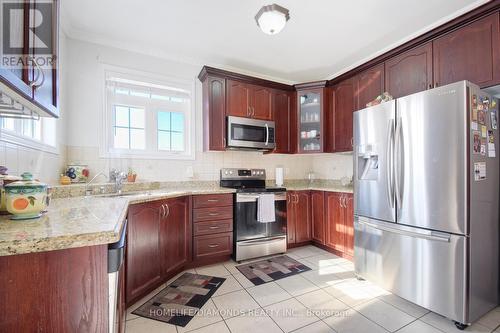 53 Chalkfarm Crescent, Brampton, ON - Indoor Photo Showing Kitchen With Stainless Steel Kitchen With Double Sink With Upgraded Kitchen