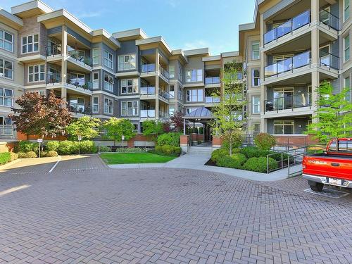 301-6310 Mcrobb Ave, Nanaimo, BC - Outdoor With Facade