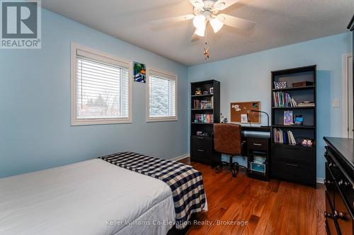 2145 Hughes Drive, Innisfil, ON - Indoor Photo Showing Bedroom