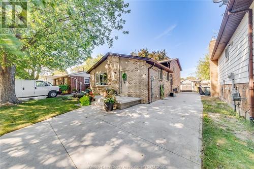 3730 Wildwood, Windsor, ON - Outdoor