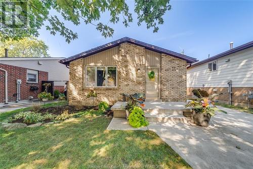 3730 Wildwood, Windsor, ON - Outdoor