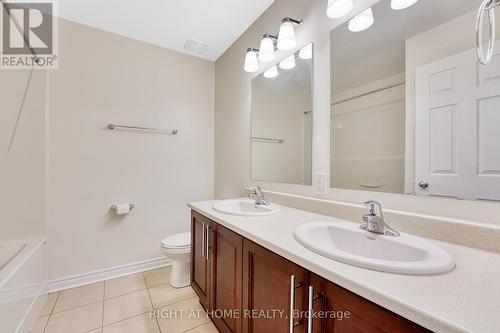 170 Laramie Crescent S, Ottawa, ON - Indoor Photo Showing Bathroom