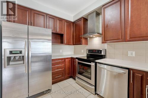 170 Laramie Crescent S, Ottawa, ON - Indoor Photo Showing Kitchen