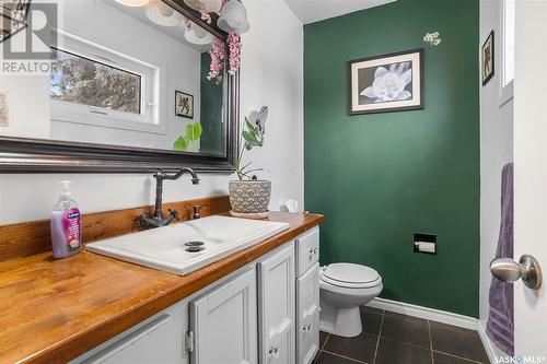 522 Candle Way, Saskatoon, SK - Indoor Photo Showing Bathroom