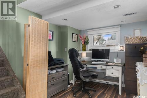 522 Candle Way, Saskatoon, SK - Indoor Photo Showing Office