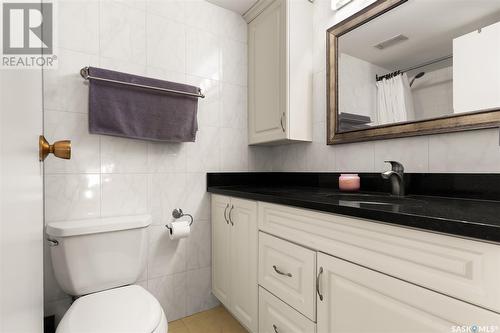 302 3520 Hillsdale Street, Regina, SK - Indoor Photo Showing Bathroom