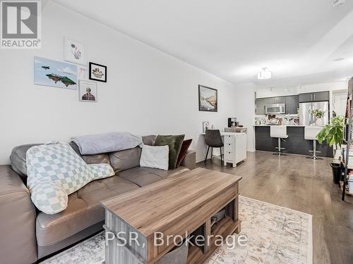 1014 - 35 Bastion Street, Toronto, ON - Indoor Photo Showing Living Room