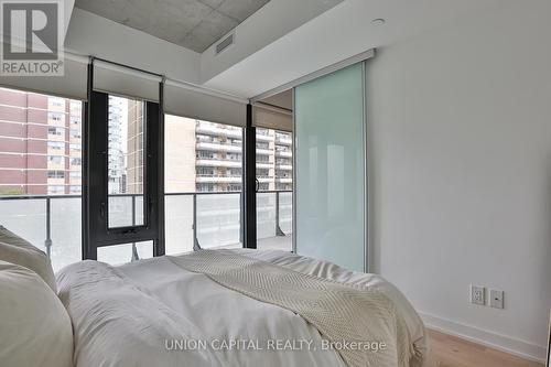 406 - 185 Roehampton Avenue, Toronto, ON - Indoor Photo Showing Bedroom