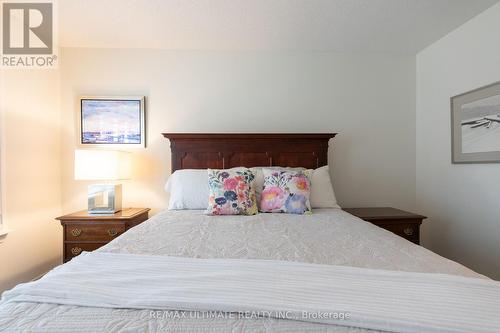 402 - 1387 Bayview Avenue, Toronto, ON - Indoor Photo Showing Bedroom