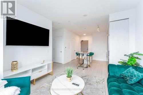 1411 - 130 River Street, Toronto, ON - Indoor Photo Showing Living Room