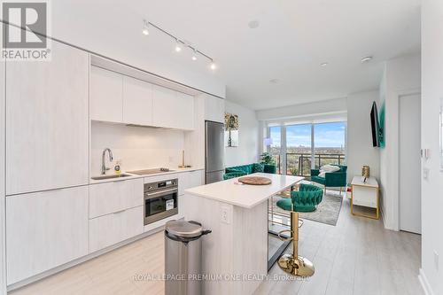 1411 - 130 River Street, Toronto, ON - Indoor Photo Showing Kitchen