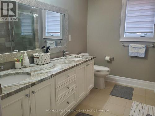 11 Rivoli Drive, Vaughan, ON - Indoor Photo Showing Bathroom