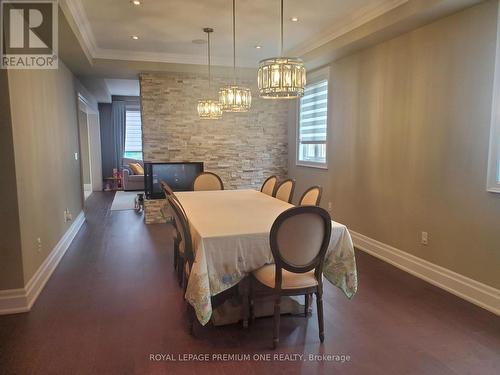 11 Rivoli Drive, Vaughan, ON - Indoor Photo Showing Dining Room