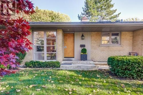 65 Leisure Lane, Richmond Hill, ON - Outdoor